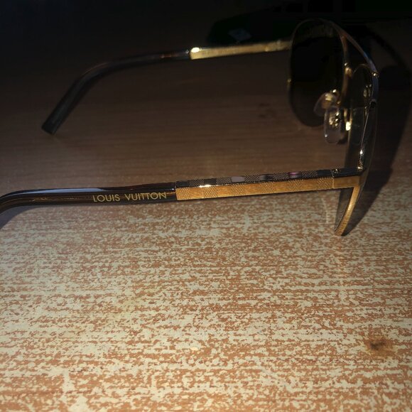 Louis Vuitton Men's Attitude Sunglasses - Picture 7 of 7